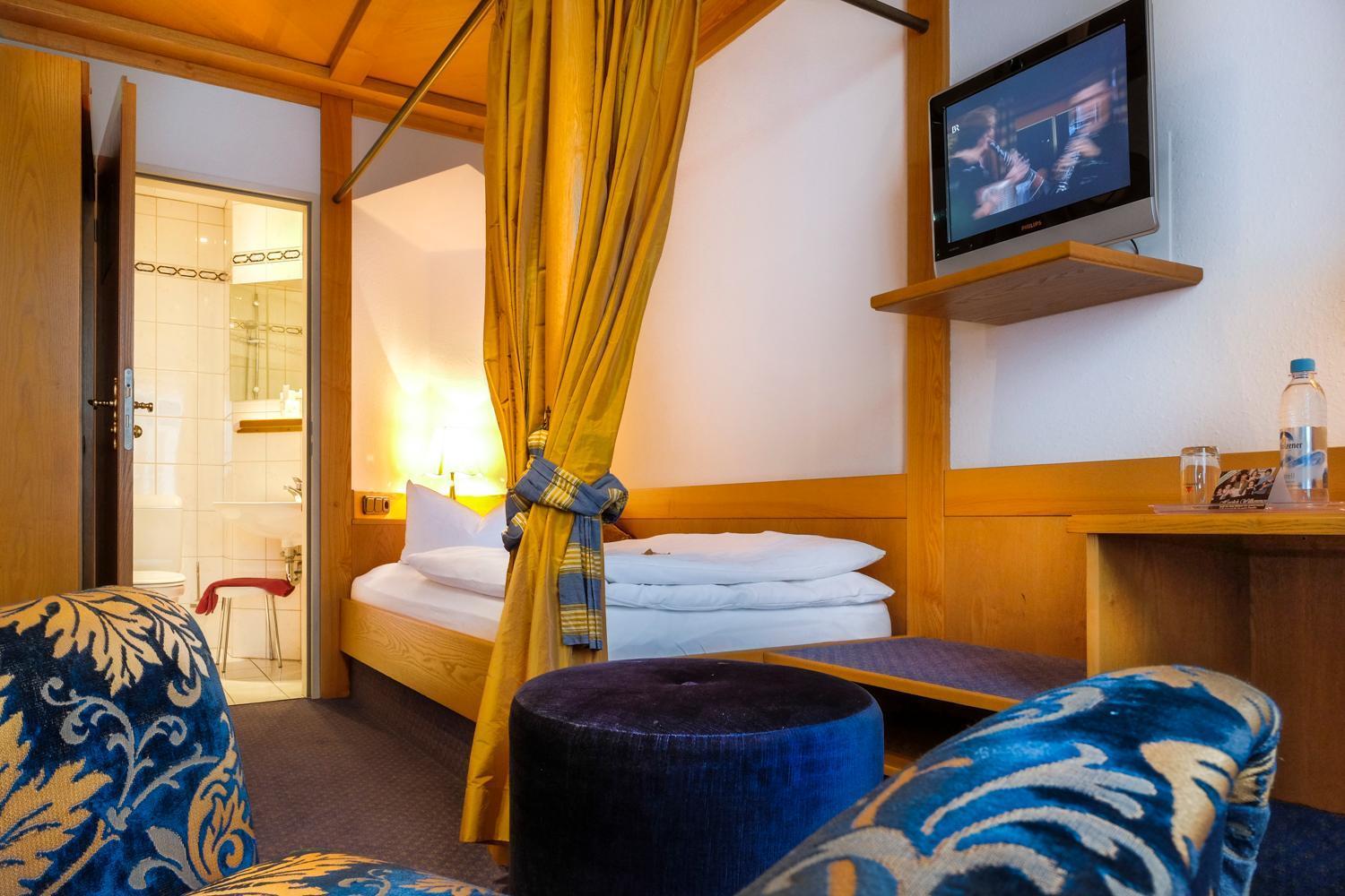 Hotel Post Μπουργκχάουζεν Εξωτερικό φωτογραφία