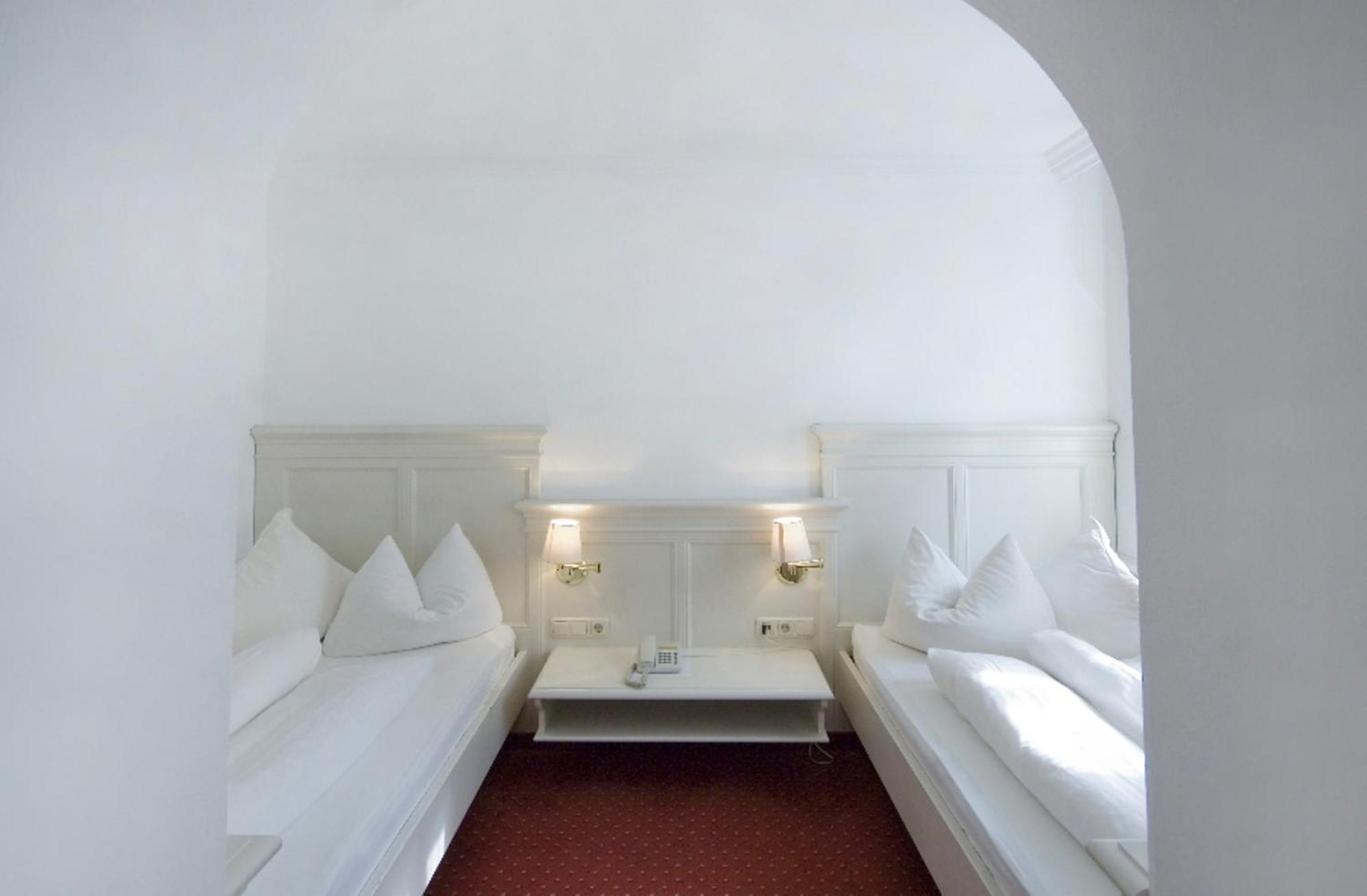 Hotel Post Μπουργκχάουζεν Εξωτερικό φωτογραφία