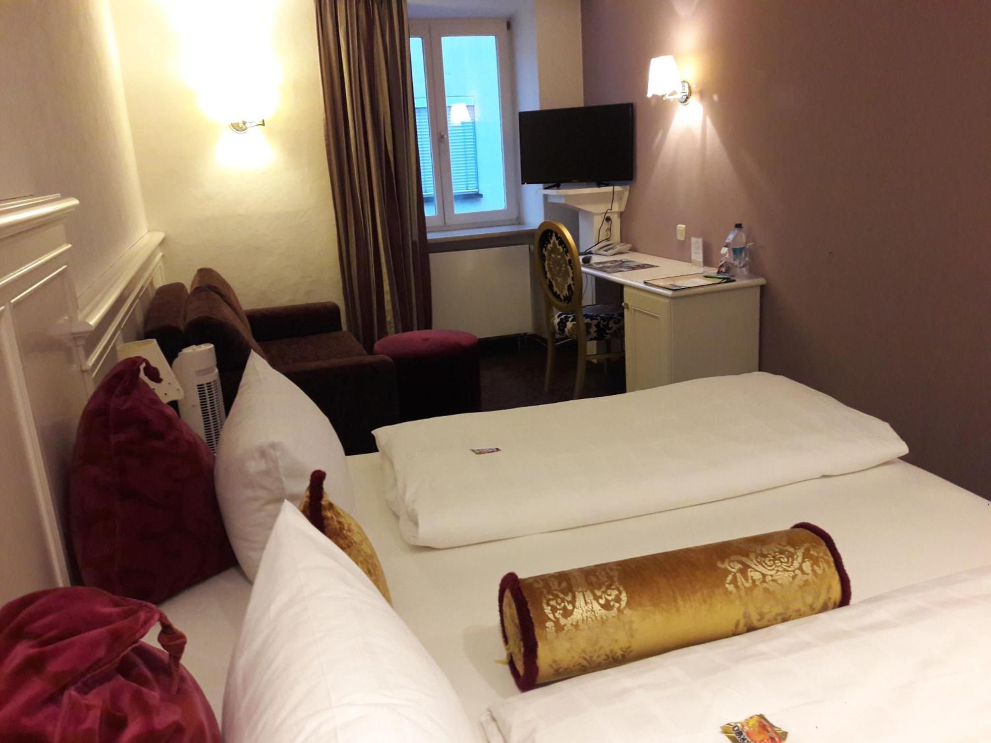 Hotel Post Μπουργκχάουζεν Εξωτερικό φωτογραφία