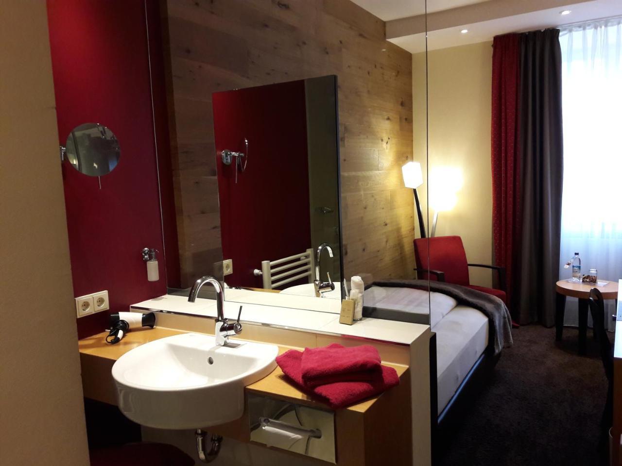 Hotel Post Μπουργκχάουζεν Εξωτερικό φωτογραφία
